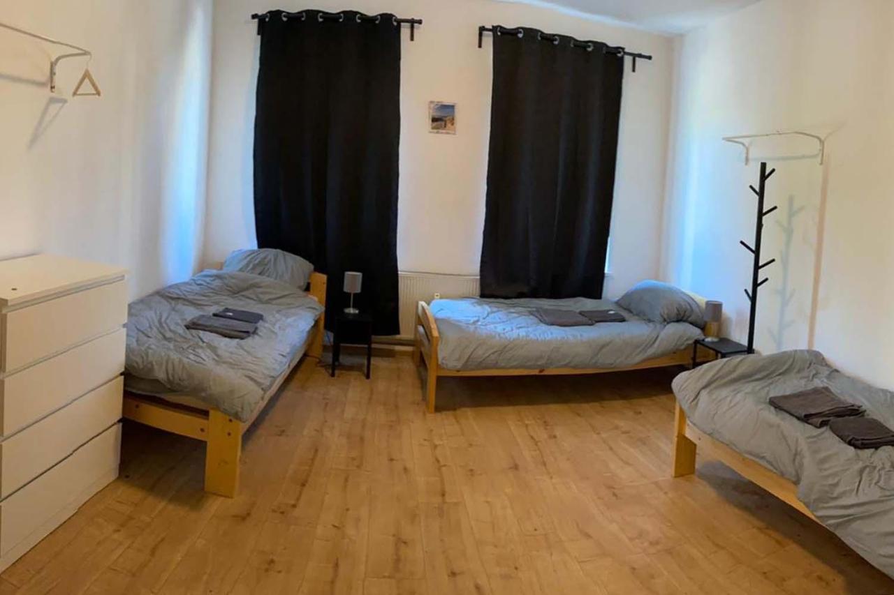 Worker Apartments Bernsdorf-Wiednitz Extérieur photo